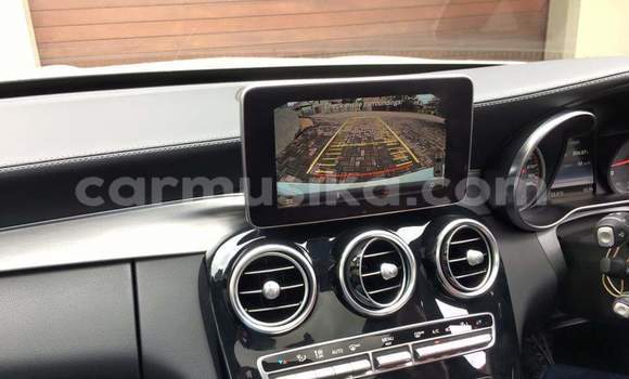 Acheter Occasion Voiture Mercedes‒Benz C-klasse AMG Blanc à Beitbridge, Matabeleland South Acheter Occasion Voiture Mercedes‒Benz C-klasse AMG Blanc à Beitbridge, Matabeleland South