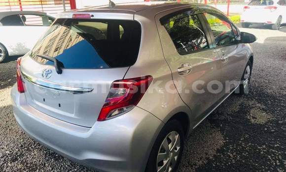 Buy Used Toyota Vitz Silver Car in Beitbridge in Matabeleland South Buy Used Toyota Vitz Silver Car in Beitbridge in Matabeleland South