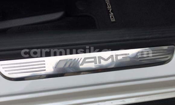 Acheter Occasion Voiture Mercedes‒Benz C-klasse AMG Blanc à Beitbridge, Matabeleland South Acheter Occasion Voiture Mercedes‒Benz C-klasse AMG Blanc à Beitbridge, Matabeleland South