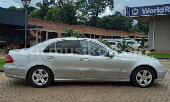 Tenga Tsaru MercedesâBenz EâClass Sirivha Mota in Harare in Harare Tenga Tsaru MercedesâBenz EâClass Sirivha Mota in Harare in Harare