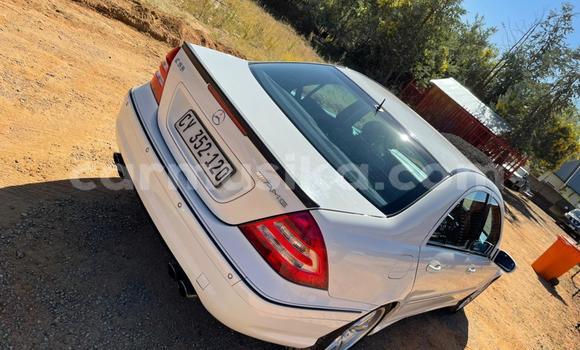 Tenga Tsaru Mercedes-Benz C-Classe Chena Mota in Beitbridge in Matabeleland South Tenga Tsaru Mercedes-Benz C-Classe Chena Mota in Beitbridge in Matabeleland South