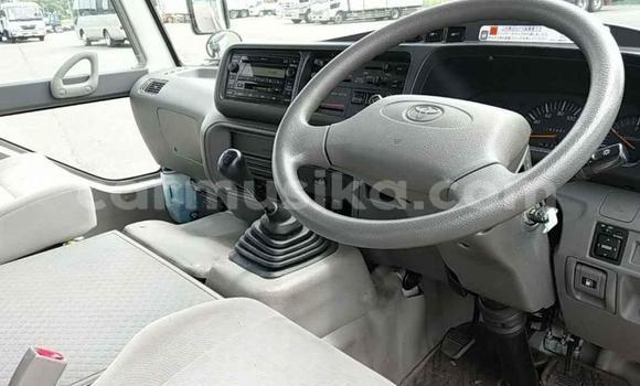 Acheter Occasion Voiture Toyota Coaster Blanc à Beitbridge, Matabeleland South Acheter Occasion Voiture Toyota Coaster Blanc à Beitbridge, Matabeleland South