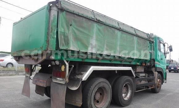 Acheter Occasion Voiture Nissan AD Vert à Beitbridge, Matabeleland South