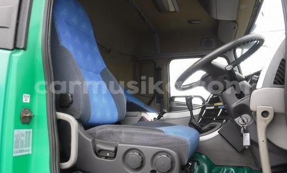 Buy Used Nissan AD Green Car in Beitbridge in Matabeleland South Buy Used Nissan AD Green Car in Beitbridge in Matabeleland South