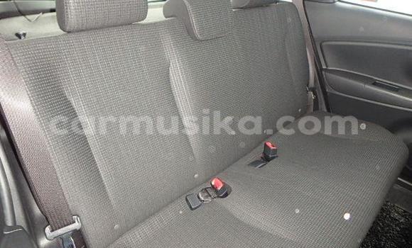 Acheter Occasion Voiture Toyota Vitz Gris à Beitbridge, Matabeleland South Acheter Occasion Voiture Toyota Vitz Gris à Beitbridge, Matabeleland South