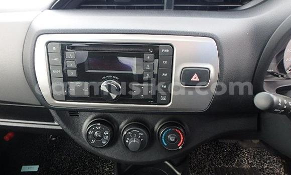 Acheter Occasion Voiture Toyota Vitz Gris à Beitbridge, Matabeleland South Acheter Occasion Voiture Toyota Vitz Gris à Beitbridge, Matabeleland South