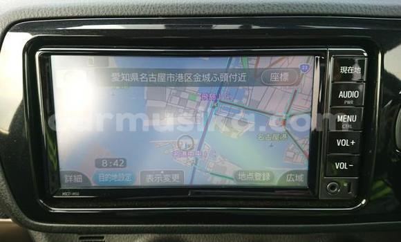 Acheter Occasion Voiture Toyota Vitz Noir à Beitbridge, Matabeleland South Acheter Occasion Voiture Toyota Vitz Noir à Beitbridge, Matabeleland South