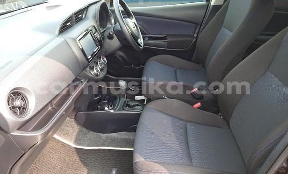 Acheter Occasion Voiture Toyota Vitz Noir à Beitbridge, Matabeleland South Acheter Occasion Voiture Toyota Vitz Noir à Beitbridge, Matabeleland South