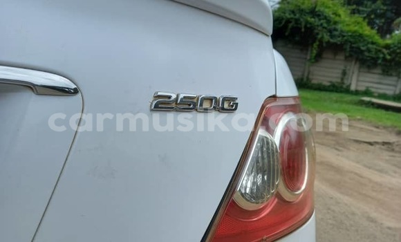 Tenga Tsaru Toyota Mark X Chena Mota in Harare in Harare Tenga Tsaru Toyota Mark X Chena Mota in Harare in Harare