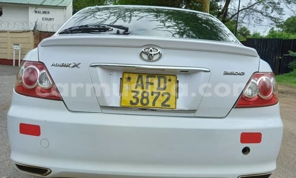 Tenga Tsaru Toyota Mark X Chena Mota in Harare in Harare Tenga Tsaru Toyota Mark X Chena Mota in Harare in Harare