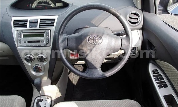 Acheter Occasion Voiture Toyota Belta Bleu à Beitbridge, Matabeleland South Acheter Occasion Voiture Toyota Belta Bleu à Beitbridge, Matabeleland South