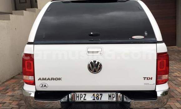 Acheter Occasion Voiture Volkswagen Amarok Blanc à Beitbridge, Matabeleland South Acheter Occasion Voiture Volkswagen Amarok Blanc à Beitbridge, Matabeleland South