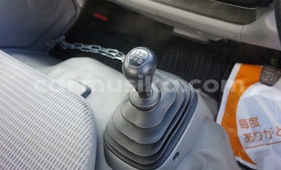 Buy Used Toyota Dyna White Car in Beitbridge in Matabeleland South Buy Used Toyota Dyna White Car in Beitbridge in Matabeleland South