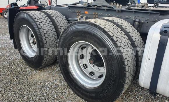 Nunua Ilio tumika Scania R420 Nyeupe Lori ndani ya Beitbridge nchini Matabeleland Kusini Nunua Ilio tumika Scania R420 Nyeupe Lori ndani ya Beitbridge nchini Matabeleland Kusini