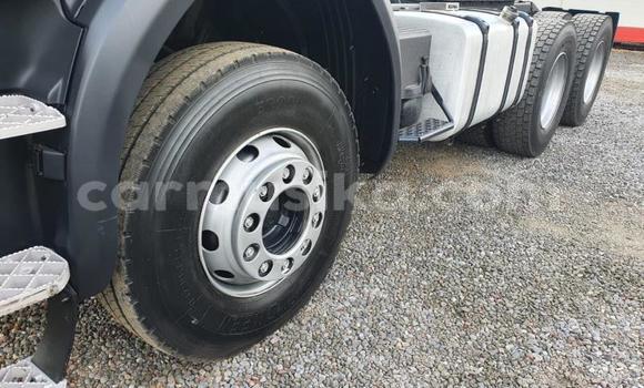 Nunua Ilio tumika Scania R420 Nyeupe Lori ndani ya Beitbridge nchini Matabeleland Kusini Nunua Ilio tumika Scania R420 Nyeupe Lori ndani ya Beitbridge nchini Matabeleland Kusini