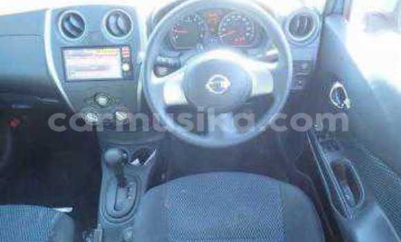 Buy Used Nissan Note Blue Car in Beitbridge in Matabeleland South Buy Used Nissan Note Blue Car in Beitbridge in Matabeleland South