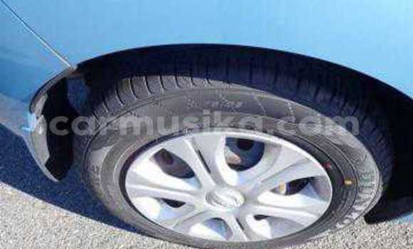 Buy Used Nissan Note Blue Car in Beitbridge in Matabeleland South Buy Used Nissan Note Blue Car in Beitbridge in Matabeleland South