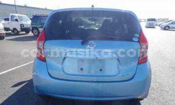 Buy Used Nissan Note Blue Car in Beitbridge in Matabeleland South Buy Used Nissan Note Blue Car in Beitbridge in Matabeleland South
