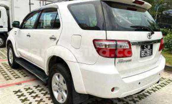 Tenga Tsaru Toyota Fortuner Chena Mota in Beitbridge in Matabeleland South Tenga Tsaru Toyota Fortuner Chena Mota in Beitbridge in Matabeleland South