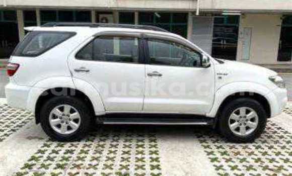 Tenga Tsaru Toyota Fortuner Chena Mota in Beitbridge in Matabeleland South Tenga Tsaru Toyota Fortuner Chena Mota in Beitbridge in Matabeleland South