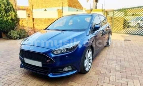 Buy Used Ford Focus ST Blue Car in Beitbridge in Matabeleland South Buy Used Ford Focus ST Blue Car in Beitbridge in Matabeleland South