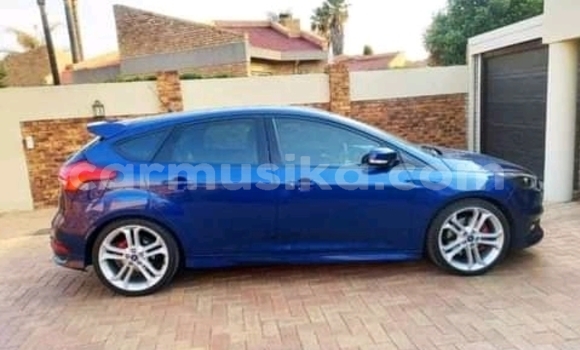 Buy Used Ford Focus ST Blue Car in Beitbridge in Matabeleland South Buy Used Ford Focus ST Blue Car in Beitbridge in Matabeleland South