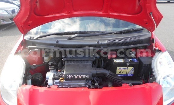 Acheter Occasion Voiture Toyota Vitz Rouge à Beitbridge, Matabeleland South Acheter Occasion Voiture Toyota Vitz Rouge à Beitbridge, Matabeleland South