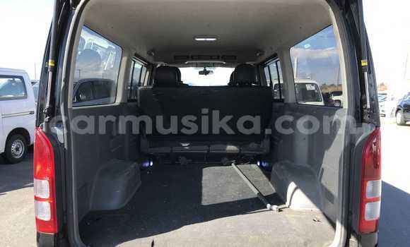 Acheter Occasion Voiture Toyota Hiace Noir à Beitbridge, Matabeleland South Acheter Occasion Voiture Toyota Hiace Noir à Beitbridge, Matabeleland South