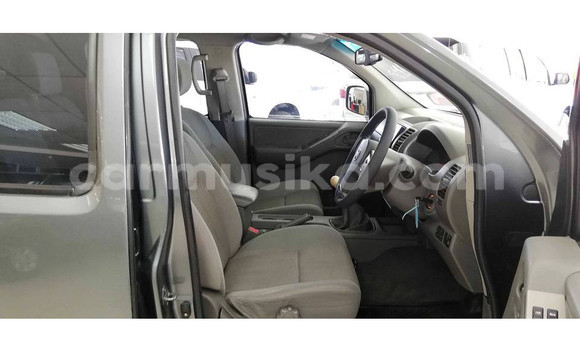 Acheter Occasion Voiture Nissan Navara Beige à Beitbridge, Matabeleland South Acheter Occasion Voiture Nissan Navara Beige à Beitbridge, Matabeleland South