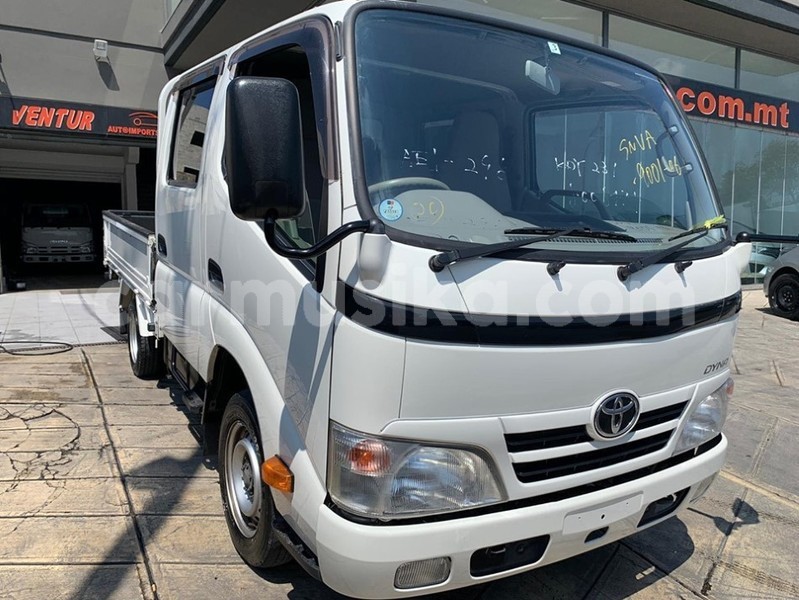 Big with watermark toyota dyna matabeleland south beitbridge 27386