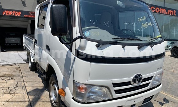 Acheter Occasion Utilitaire Toyota Dyna Blanc à Beitbridge, Matabeleland South Acheter Occasion Utilitaire Toyota Dyna Blanc à Beitbridge, Matabeleland South