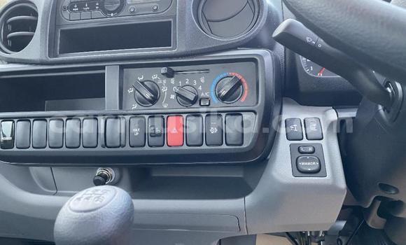 Nunua Ilio tumika Toyota Dyna Nyeupe Lori ndani ya Beitbridge nchini Matabeleland Kusini Nunua Ilio tumika Toyota Dyna Nyeupe Lori ndani ya Beitbridge nchini Matabeleland Kusini