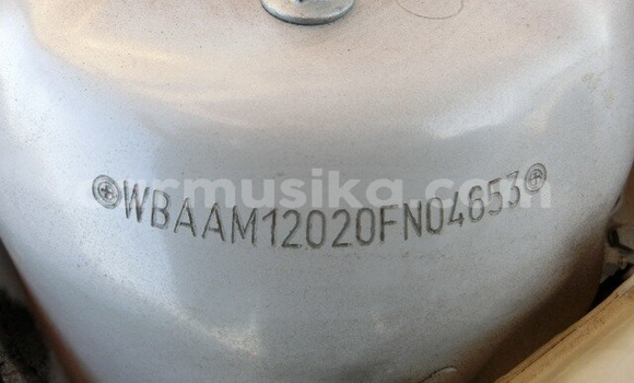 Nunua Ilio tumika BMW 3–Series Fedha Gari ndani ya Beitbridge nchini Matabeleland Kusini Nunua Ilio tumika BMW 3–Series Fedha Gari ndani ya Beitbridge nchini Matabeleland Kusini