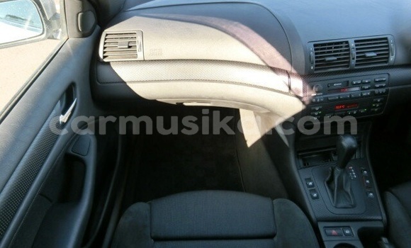 Nunua Ilio tumika BMW 3–Series Fedha Gari ndani ya Beitbridge nchini Matabeleland Kusini Nunua Ilio tumika BMW 3–Series Fedha Gari ndani ya Beitbridge nchini Matabeleland Kusini