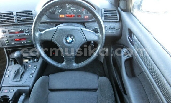 Nunua Ilio tumika BMW 3–Series Fedha Gari ndani ya Beitbridge nchini Matabeleland Kusini Nunua Ilio tumika BMW 3–Series Fedha Gari ndani ya Beitbridge nchini Matabeleland Kusini
