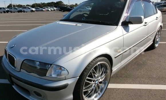 Nunua Ilio tumika BMW 3–Series Fedha Gari ndani ya Beitbridge nchini Matabeleland Kusini Nunua Ilio tumika BMW 3–Series Fedha Gari ndani ya Beitbridge nchini Matabeleland Kusini