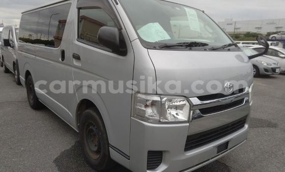 Tenga Tsaru Toyota Hiace Sirivha Mota in Beitbridge in Matabeleland South