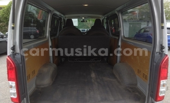 Tenga Tsaru Toyota Hiace Sirivha Mota in Beitbridge in Matabeleland South Tenga Tsaru Toyota Hiace Sirivha Mota in Beitbridge in Matabeleland South