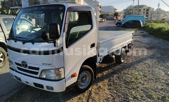 Buy Used Toyota Dyna White Truck in Beitbridge in Matabeleland South Buy Used Toyota Dyna White Truck in Beitbridge in Matabeleland South