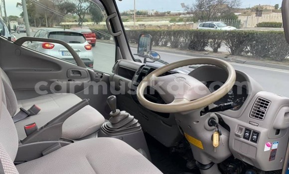 Buy Used Toyota Dyna Blue Truck in Beitbridge in Matabeleland South Buy Used Toyota Dyna Blue Truck in Beitbridge in Matabeleland South