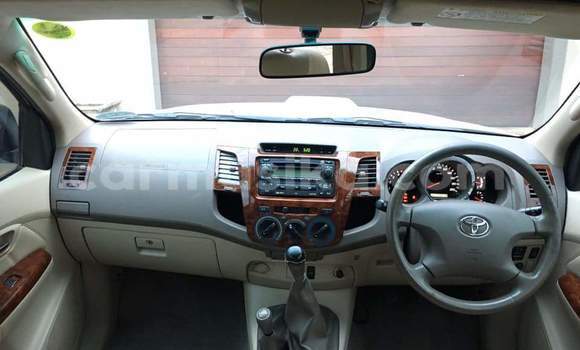 Acheter Occasion Voiture Toyota Fortuner Blanc à Beitbridge, Matabeleland South Acheter Occasion Voiture Toyota Fortuner Blanc à Beitbridge, Matabeleland South