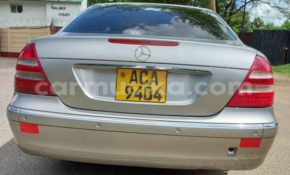 Acheter Occasion Voiture Mercedes-Benz E-Classe Gris à Harare, Harare Acheter Occasion Voiture Mercedes-Benz E-Classe Gris à Harare, Harare