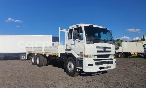 Acheter Occasion Utilitaire Volvo F4 Blanc à Beitbridge, Matabeleland South Acheter Occasion Utilitaire Volvo F4 Blanc à Beitbridge, Matabeleland South