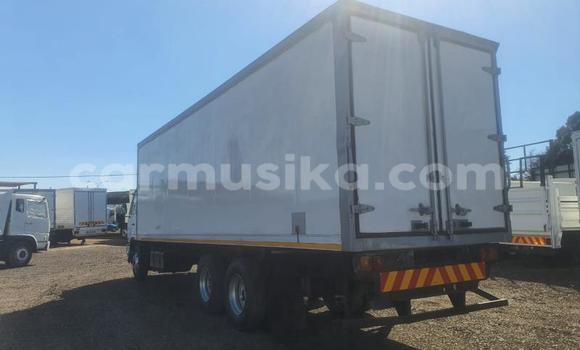Buy Used Volvo F4 White Truck in Beitbridge in Matabeleland South Buy Used Volvo F4 White Truck in Beitbridge in Matabeleland South