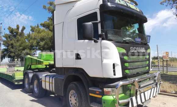 Tenga Tsaru Scania R420 Chena Rori in Beitbridge in Matabeleland South Tenga Tsaru Scania R420 Chena Rori in Beitbridge in Matabeleland South