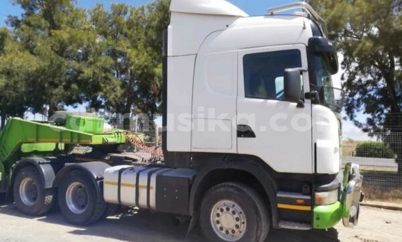 Tenga Tsaru Scania R420 Chena Rori in Beitbridge in Matabeleland South Tenga Tsaru Scania R420 Chena Rori in Beitbridge in Matabeleland South