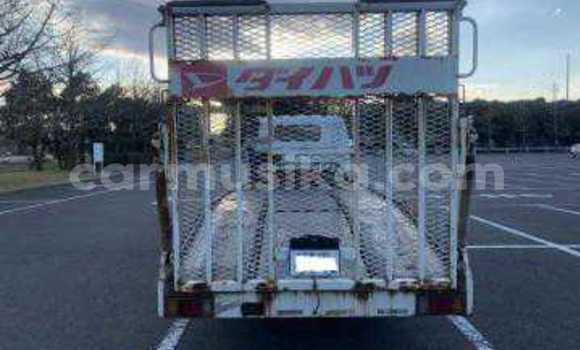 Tenga Tsaru Daihatsu Delta Wagon Chena Mota in Beitbridge in Matabeleland South Tenga Tsaru Daihatsu Delta Wagon Chena Mota in Beitbridge in Matabeleland South