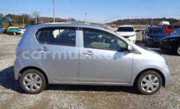 Buy Used Daihatsu Mira e:S Blue Car in Beitbridge in Matabeleland South Buy Used Daihatsu Mira e:S Blue Car in Beitbridge in Matabeleland South