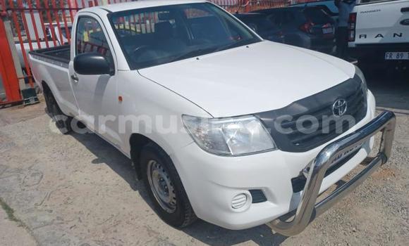 Nunua Ilio tumika Toyota Hilux Nyeupe Gari ndani ya Beitbridge nchini Matabeleland Kusini Nunua Ilio tumika Toyota Hilux Nyeupe Gari ndani ya Beitbridge nchini Matabeleland Kusini