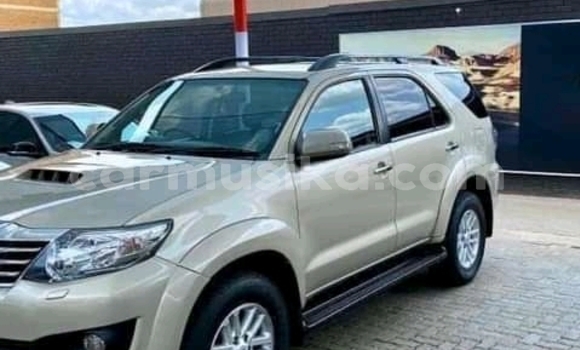 Acheter Occasion Voiture Toyota Fortuner Gris à Beitbridge, Matabeleland South Acheter Occasion Voiture Toyota Fortuner Gris à Beitbridge, Matabeleland South
